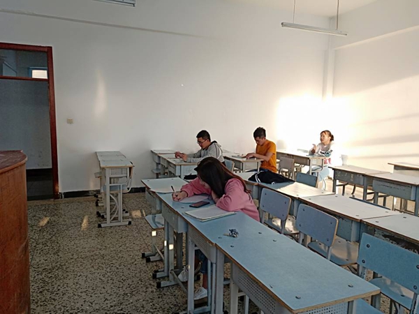 1559100017758951.jpg 文学.jpg