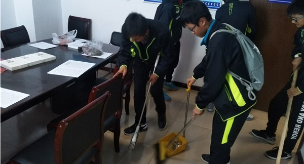 1555567170236287.jpg 蜂蜜浏览器_劳动张.jpg