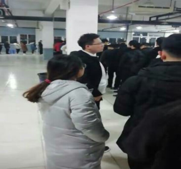 1549293400570300.jpg PicsArt_02-04-11.10.24.jpg