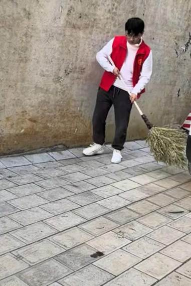 adbe26c7667d8dd9f820071600c51f6