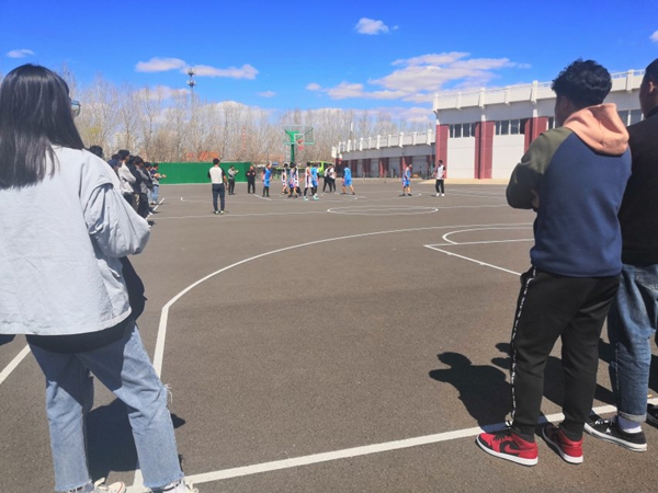 1556244501125566.jpg 篮球.jpg